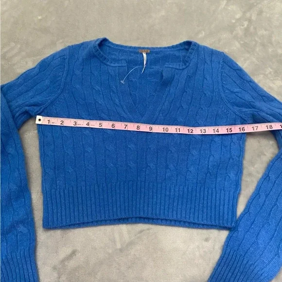 New! Free People Sennen Cashmere Cable Cropped Sweater blue nwot 27167